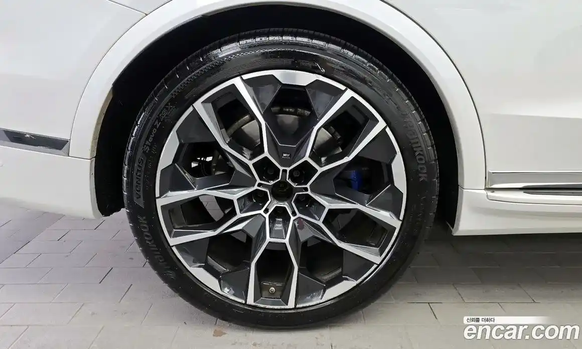 BMW X7 2023 3.0 автомат (гидро), фото 5