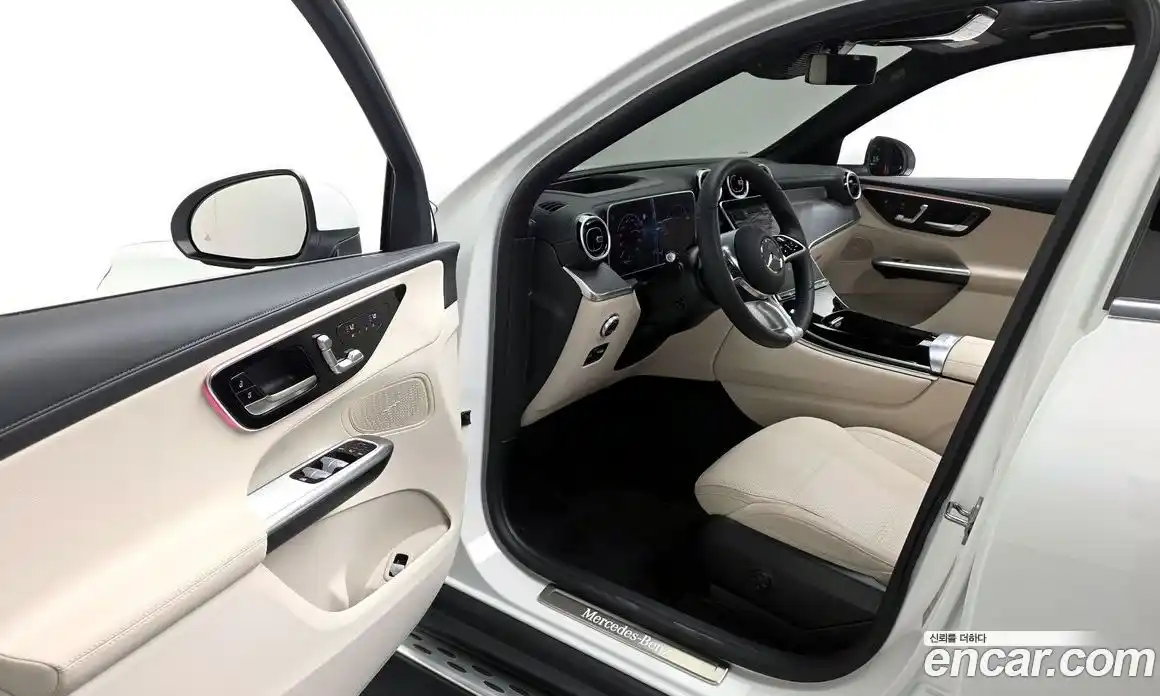 Mercedes-Benz GLC-Class 2024 2.0 автомат (гидро), фото 13