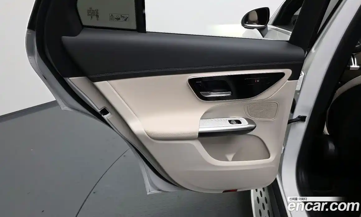Mercedes-Benz GLC-Class 2024 2.0 автомат (гидро), фото 14
