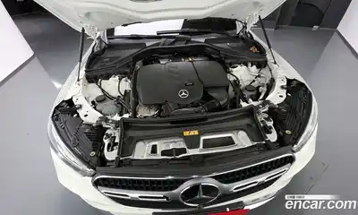 Mercedes-Benz GLC-Class 2024 2.0 автомат (гидро), миниатюра 6