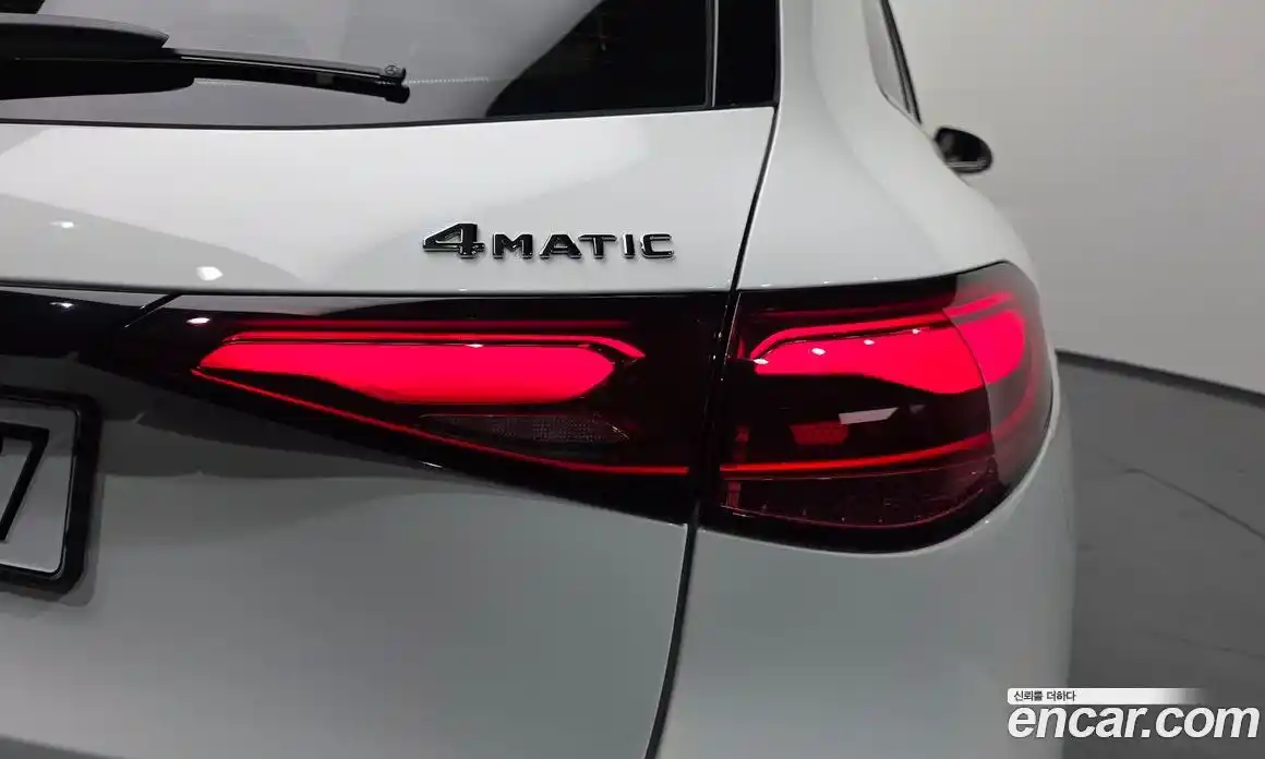 Mercedes-Benz GLC-Class 2024 2.0 автомат (гидро), фото 9