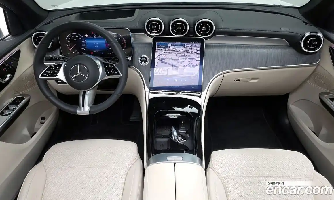 Mercedes-Benz GLC-Class 2024 2.0 автомат (гидро), фото 10