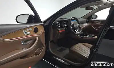Mercedes-Benz E-Class 2019 1.9 автомат (гидро), миниатюра 12