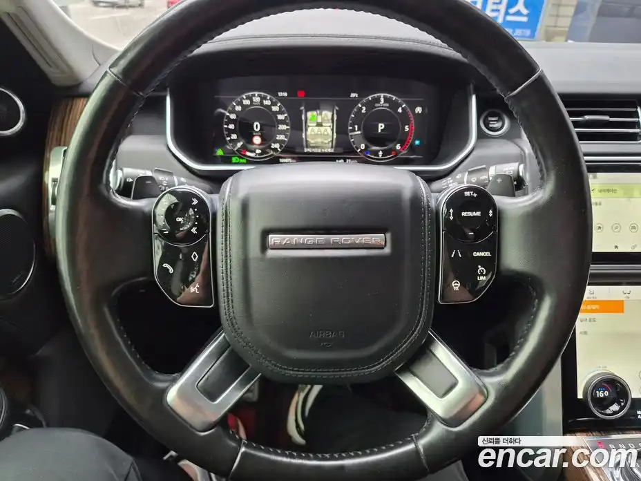 Land Rover Range Rover 2018 4.4 автомат (гидро), фото 7