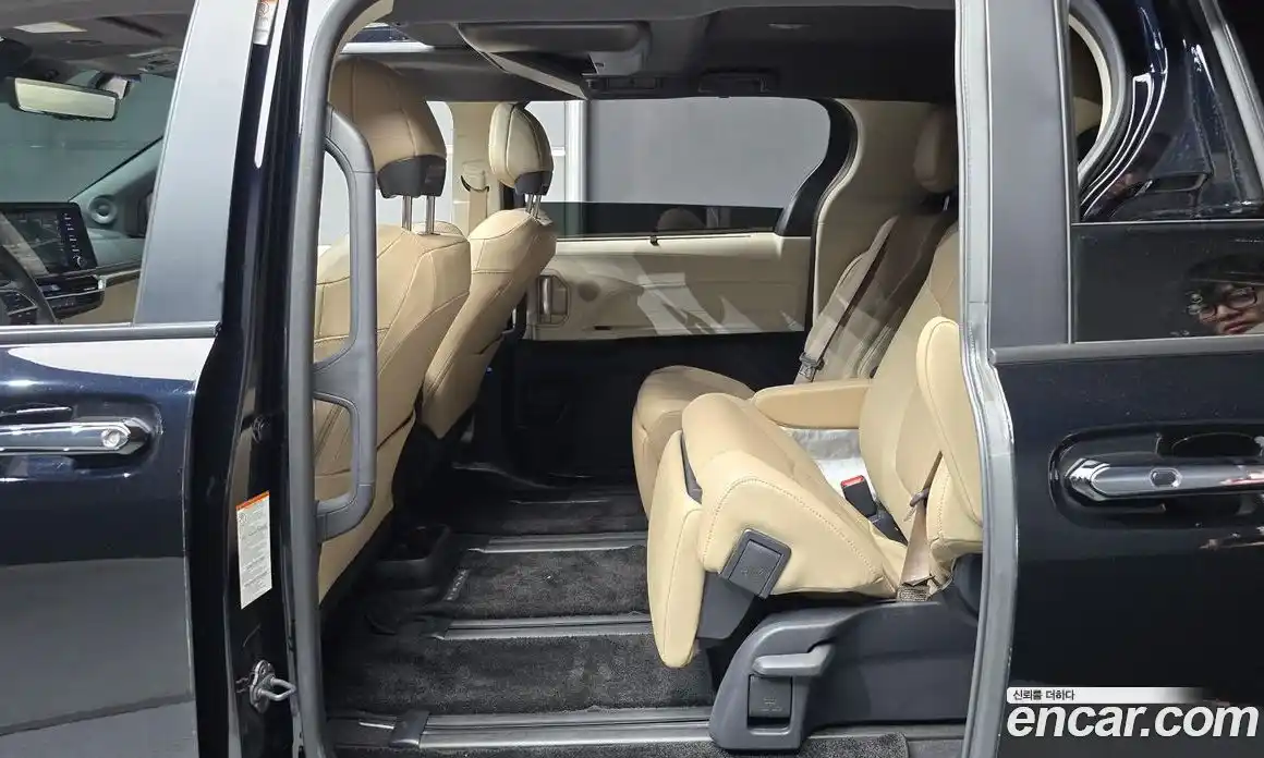 Toyota Sienna 2023 2.5 гидро, фото 18