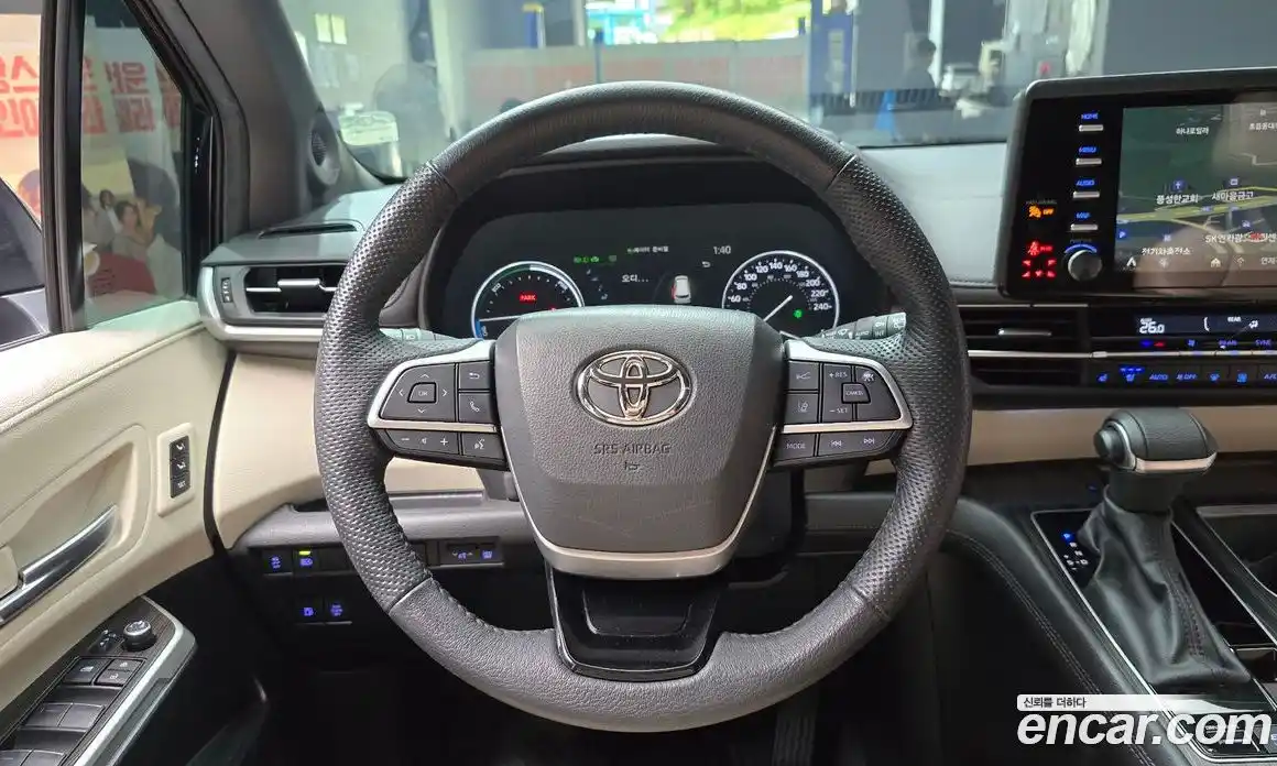 Toyota Sienna 2023 2.5 гидро, фото 19