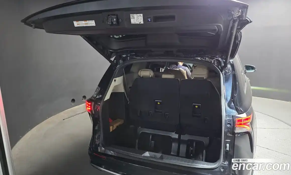 Toyota Sienna 2023 2.5 гидро, фото 30