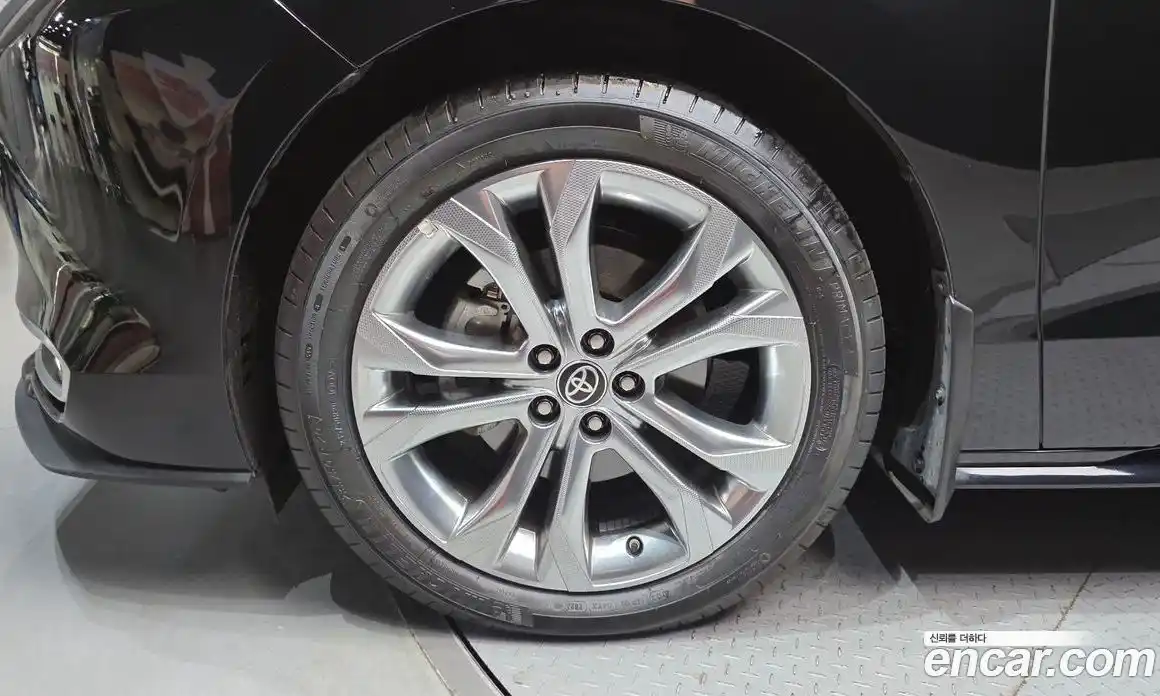 Toyota Sienna 2023 2.5 гидро, фото 5
