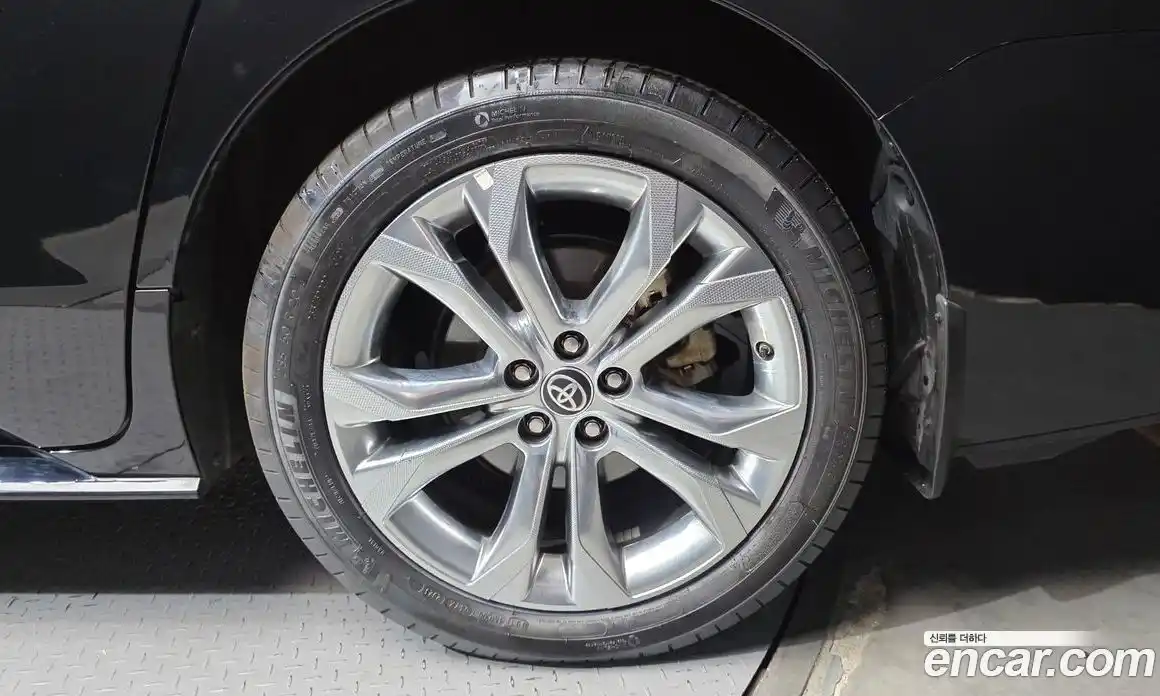 Toyota Sienna 2023 2.5 гидро, фото 7