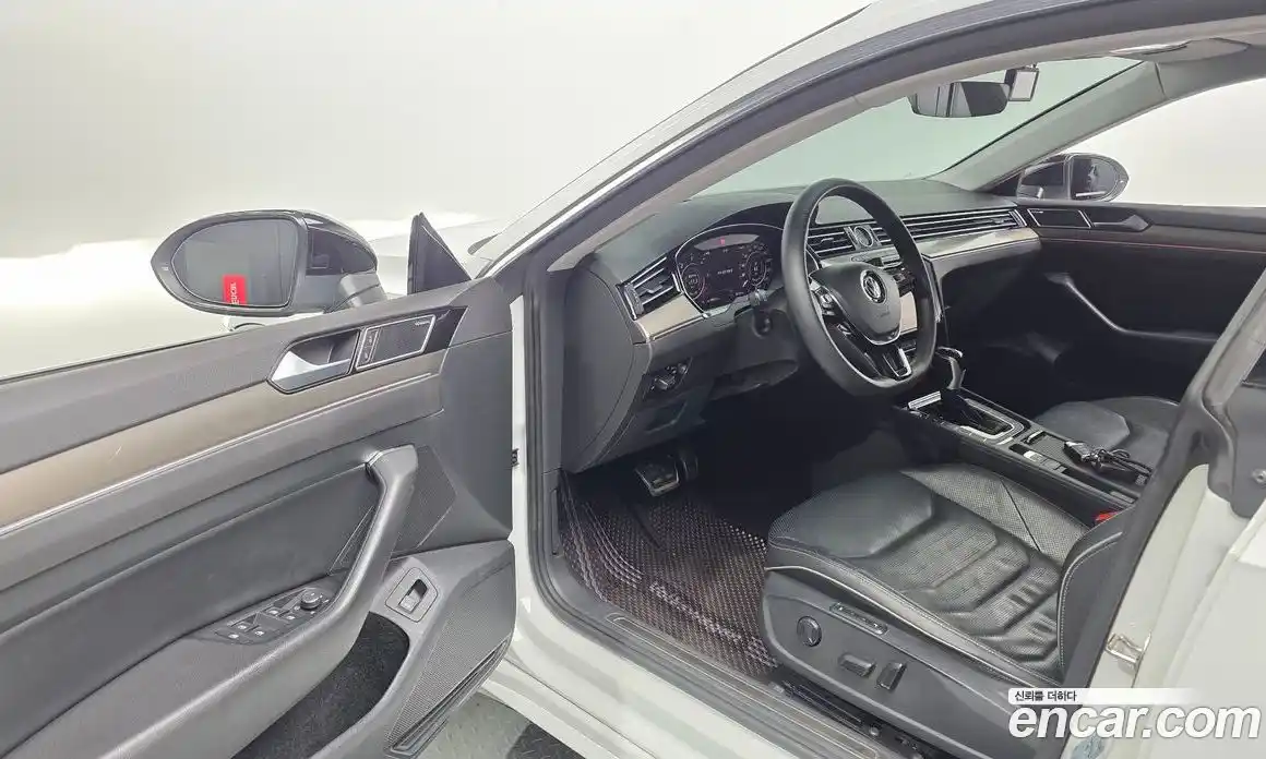 Volkswagen Arteon 2019 2.0 автомат (гидро), фото 13