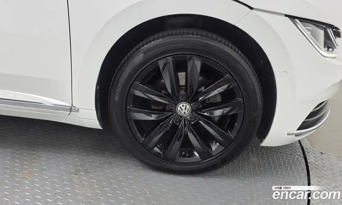 Volkswagen Arteon 2019 2.0 автомат (гидро), фото 7