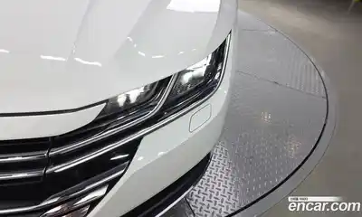 Volkswagen Arteon 2019 2.0 автомат (гидро), миниатюра 8