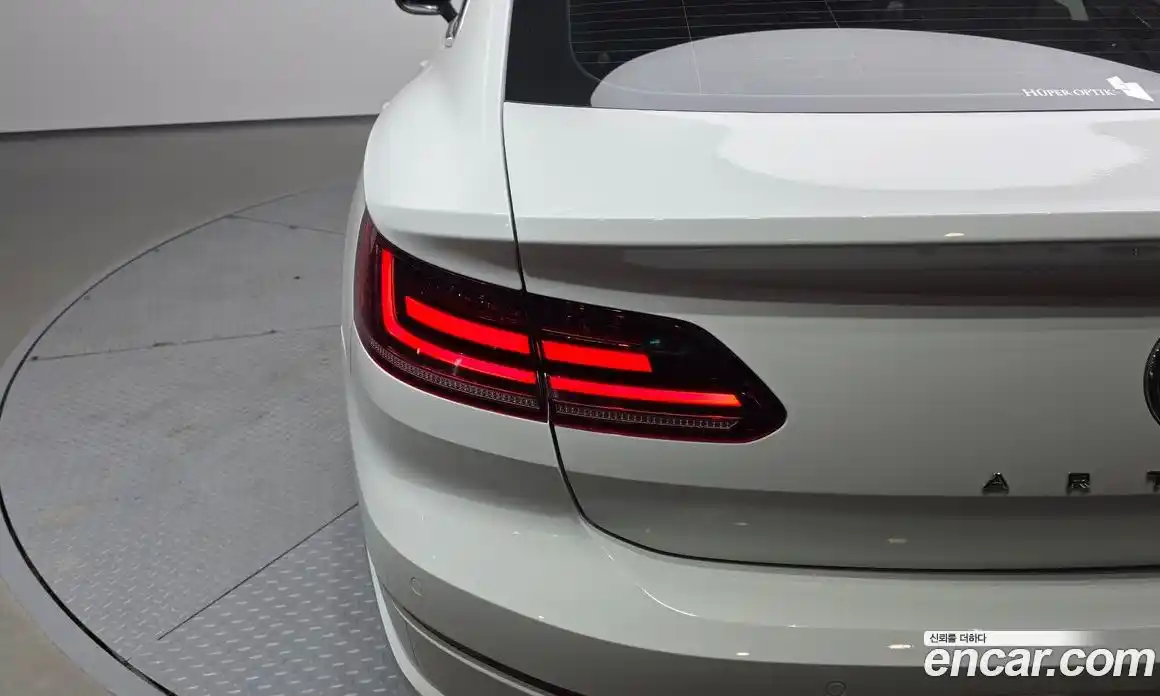 Volkswagen Arteon 2019 2.0 автомат (гидро), фото 9