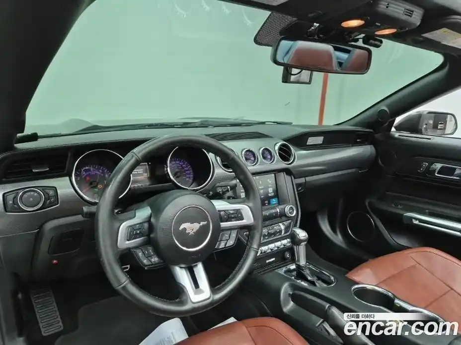 Ford Mustang 2017 2.3 автомат (гидро), фото 16