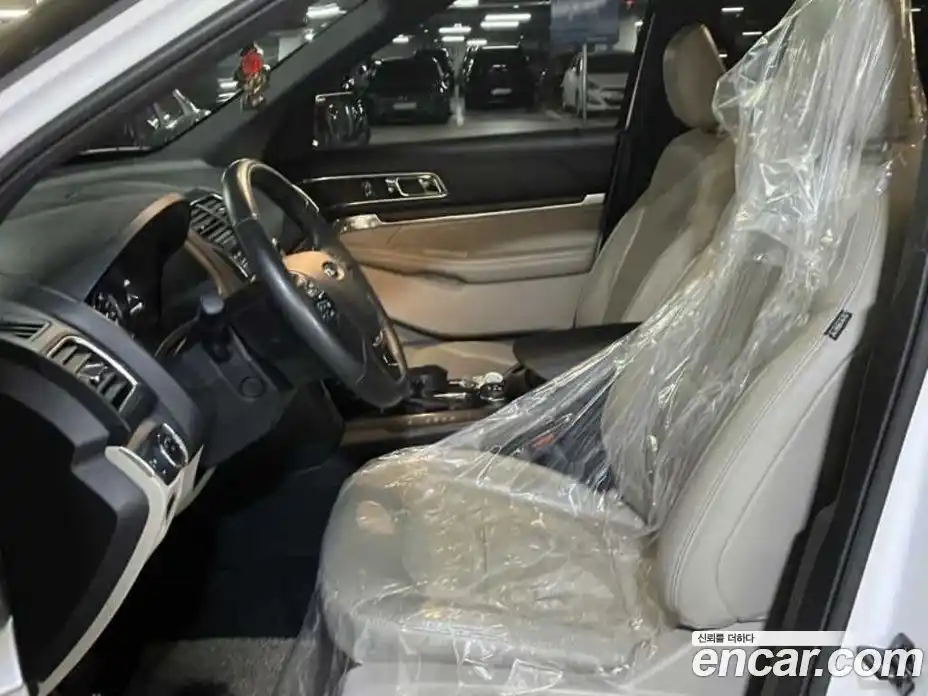 Ford Explorer 2019 2.3 автомат (гидро), фото 7