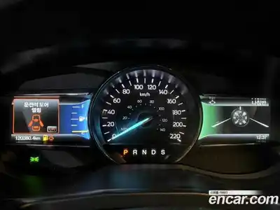 Ford Explorer 2019 2.3 автомат (гидро), миниатюра 8