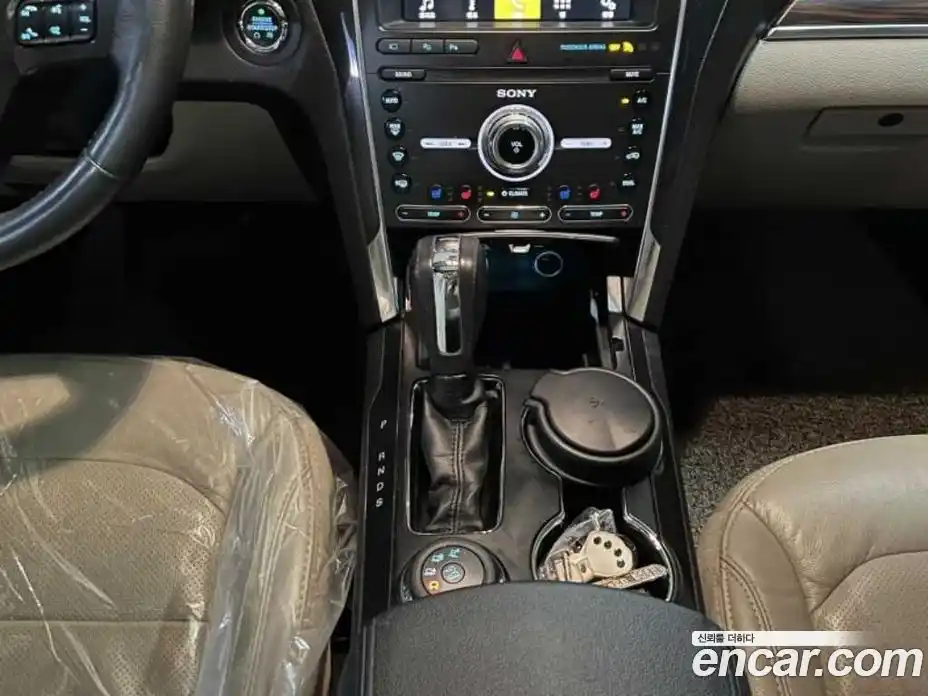 Ford Explorer 2019 2.3 автомат (гидро), фото 9