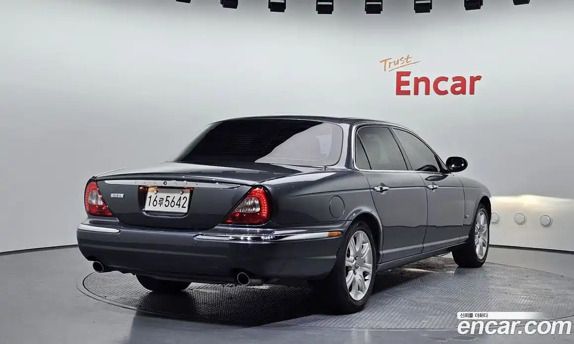 Jaguar XJ-8 2006 3.6 гидро, фото 2