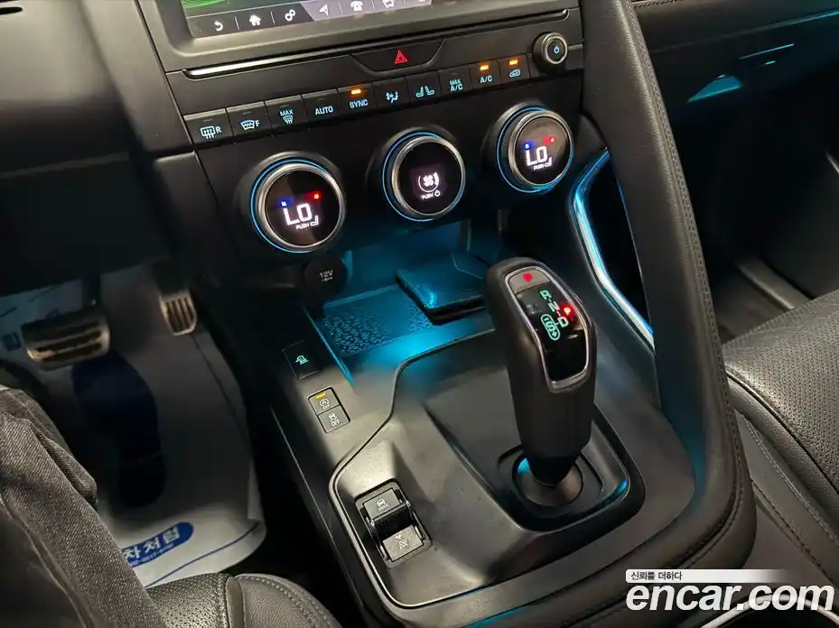 Jaguar E-Pace 2018 2.0 гидро, фото 14
