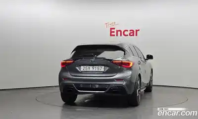 Infiniti Q30 2017 2.0 гидро, миниатюра 4