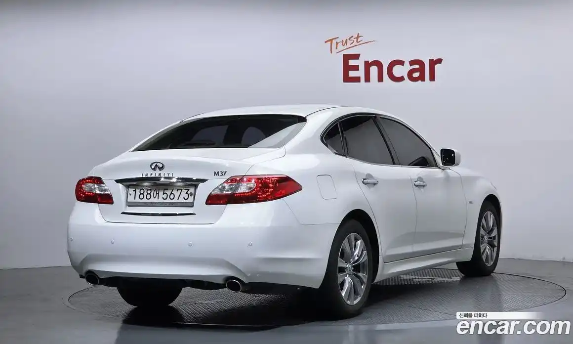 Infiniti M 2010 3.7 гидро, фото 2