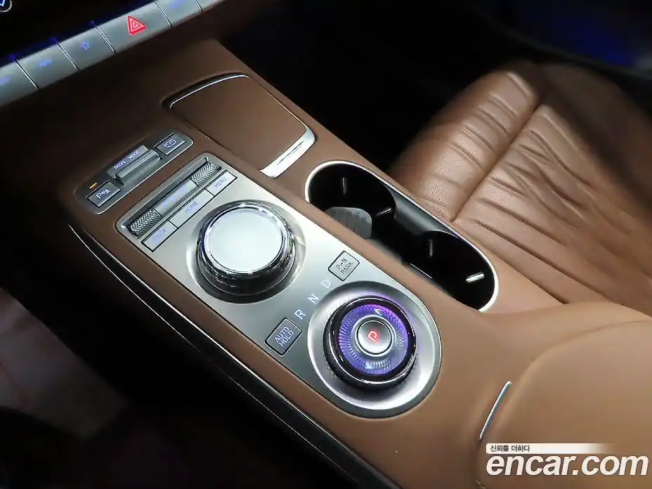 Genesis GV70 2023 2.5 автомат (гидро), фото 12