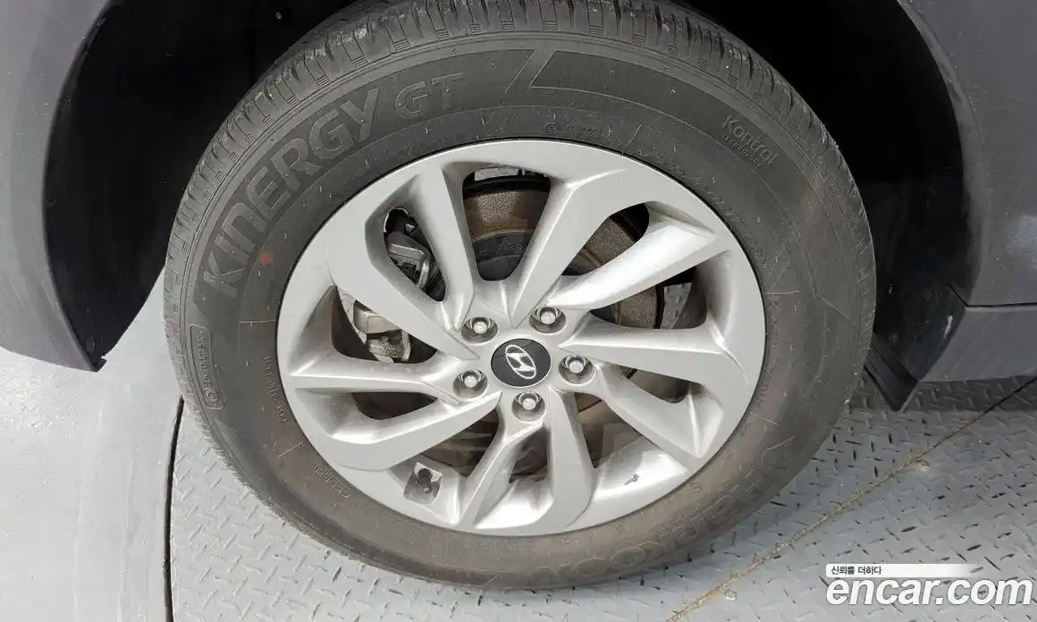 Hyundai Tucson 2017 1.6 автомат (гидро), фото 6