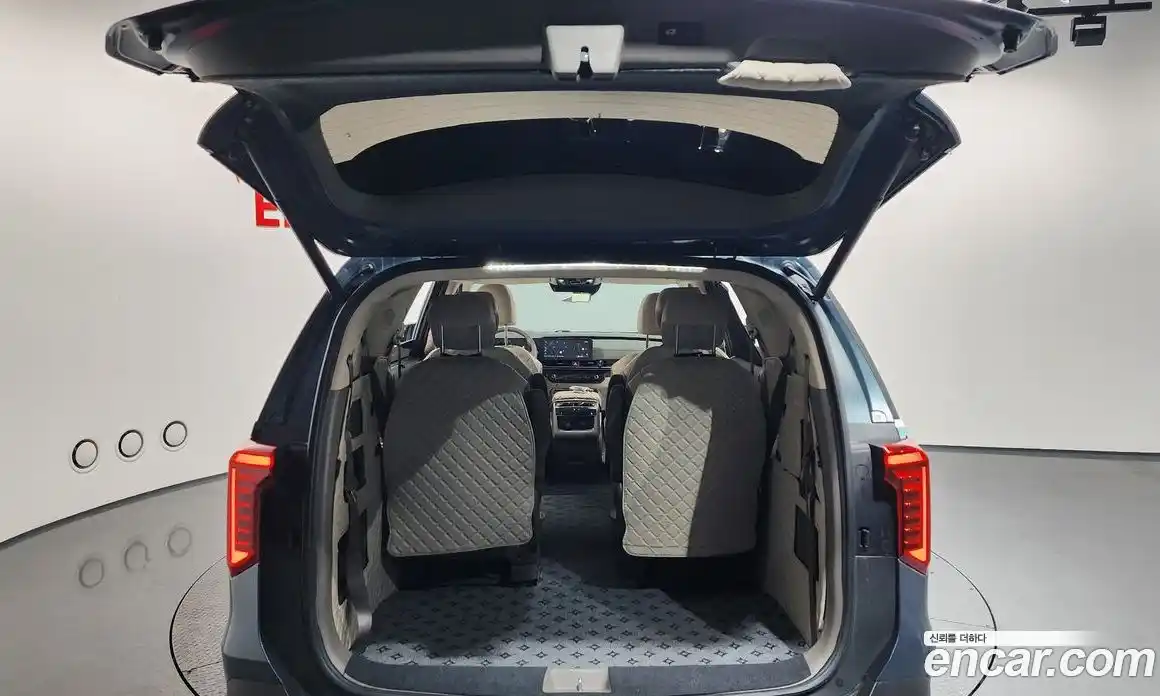 Kia Carnival 2023 3.5 автомат (гидро), фото 20
