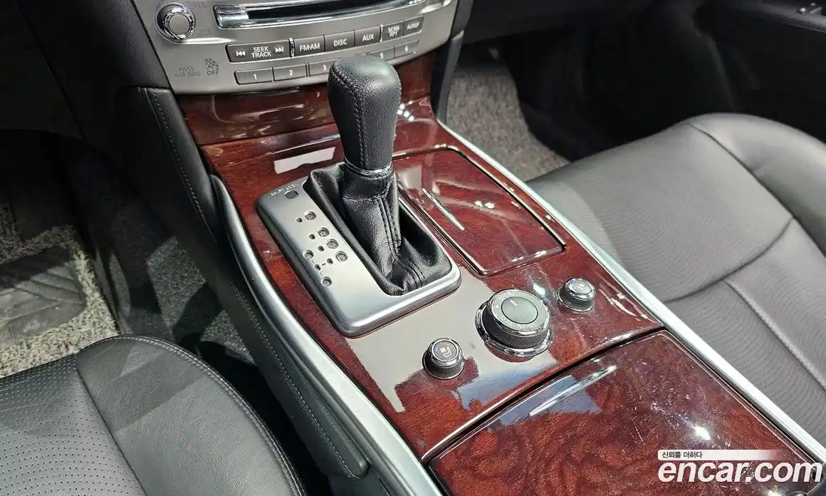 Infiniti Q70 2017 3.7 гидро, фото 9