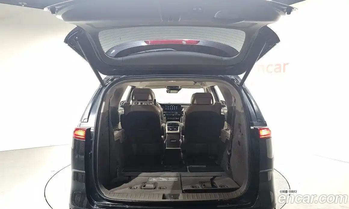 Kia Carnival 2021 2.2 автомат (гидро), фото 20