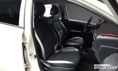 Kia Morning 2018 1.0 автомат (гидро), миниатюра 10