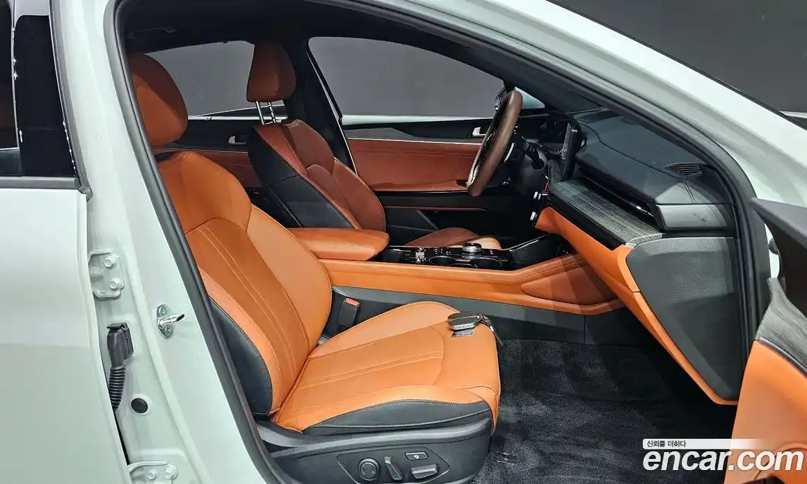 Kia K5 (Optima) 2025 1.6 автомат (гидро), фото 10