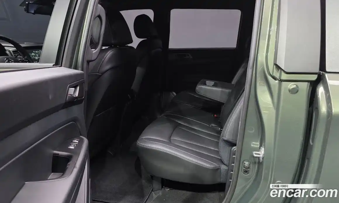SsangYong Rexton 2023 2.2 автомат (гидро), фото 17