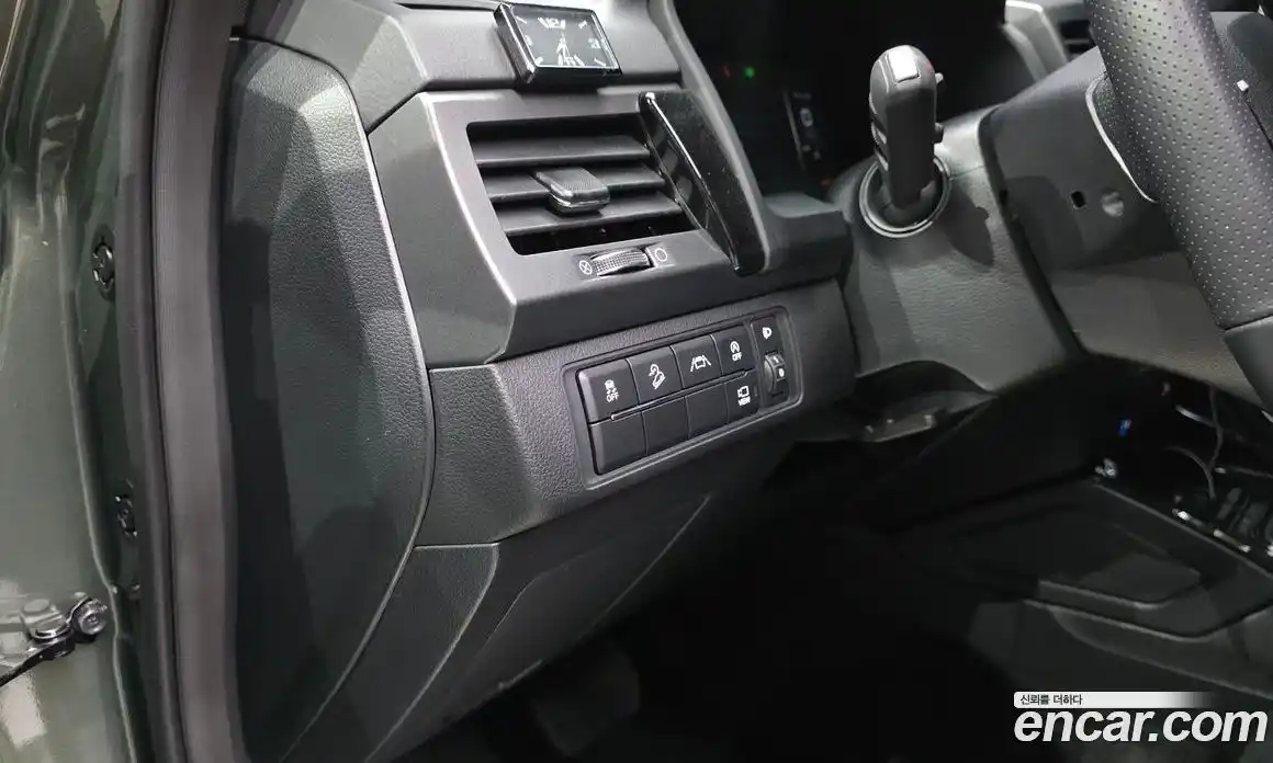 SsangYong Rexton 2023 2.2 автомат (гидро), фото 27