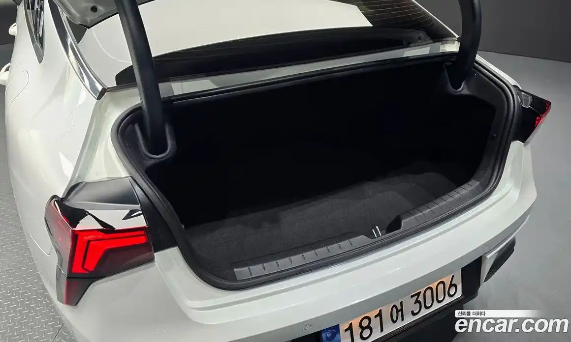 Kia K5 (Optima) 2025 2.0 автомат (гидро), фото 24