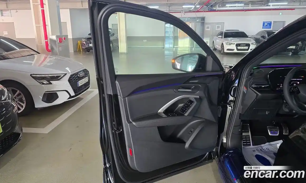 Audi Q5 2025 2.0 автомат (гидро), фото 13
