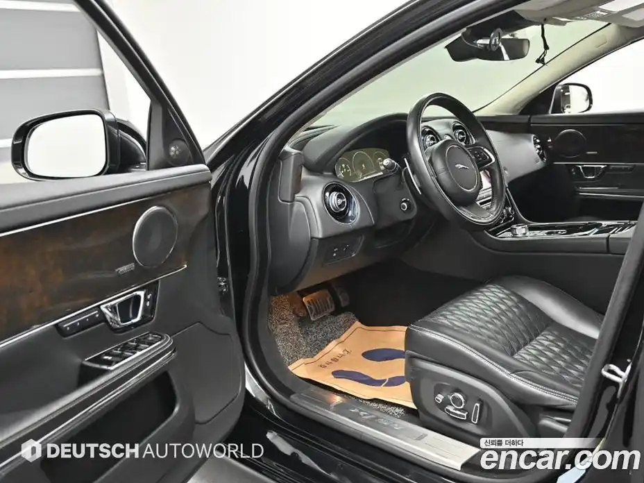 Jaguar XJ 2019 3.0 гидро, фото 11