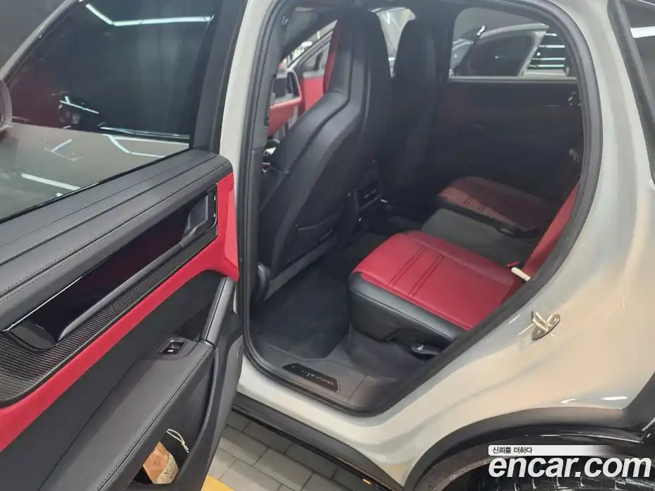 Porsche Cayenne 2025 4.0 автомат (гидро), фото 12