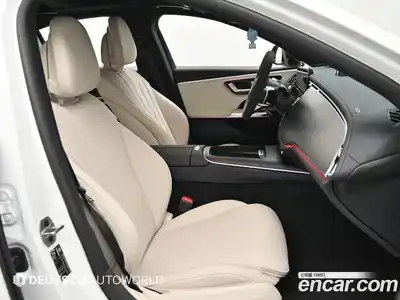 Mercedes-Benz E-Class 2025 2.0 автомат (гидро), миниатюра 11