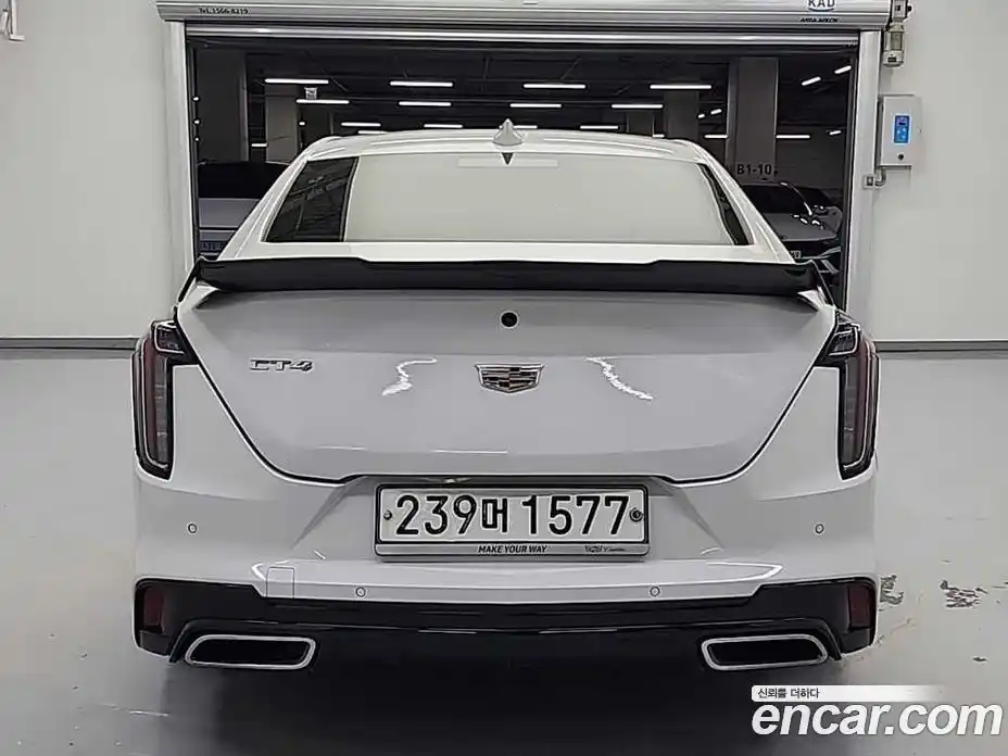 Cadillac CT4 2020 2.0 гидро, фото 3