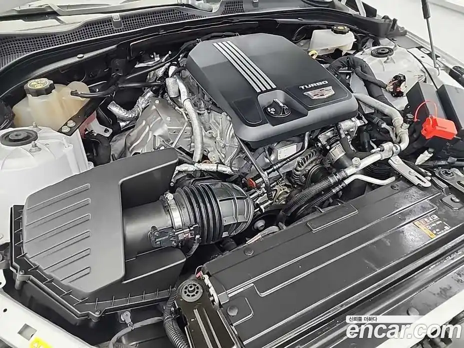 Cadillac CT4 2020 2.0 гидро, фото 5