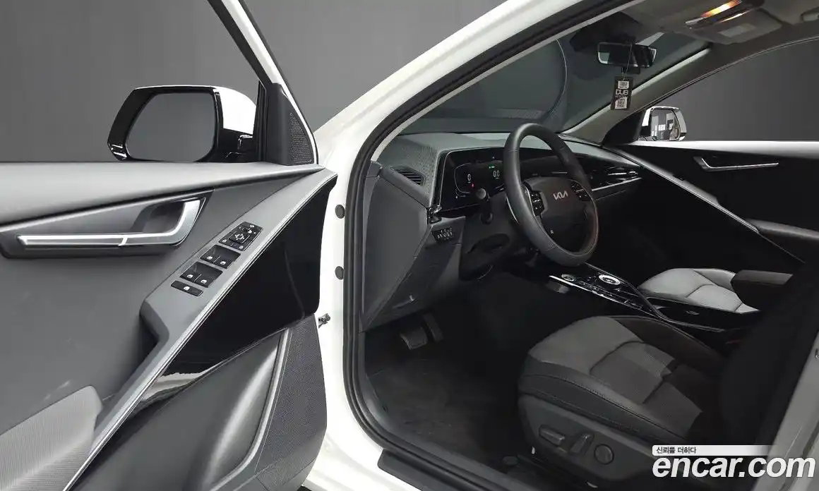 Kia Niro 2026 1.6 автомат (гидро), фото 11