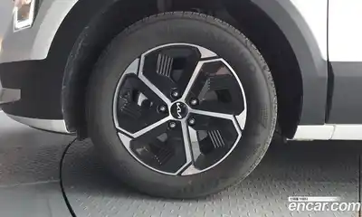 Kia Niro 2026 1.6 автомат (гидро), миниатюра 5
