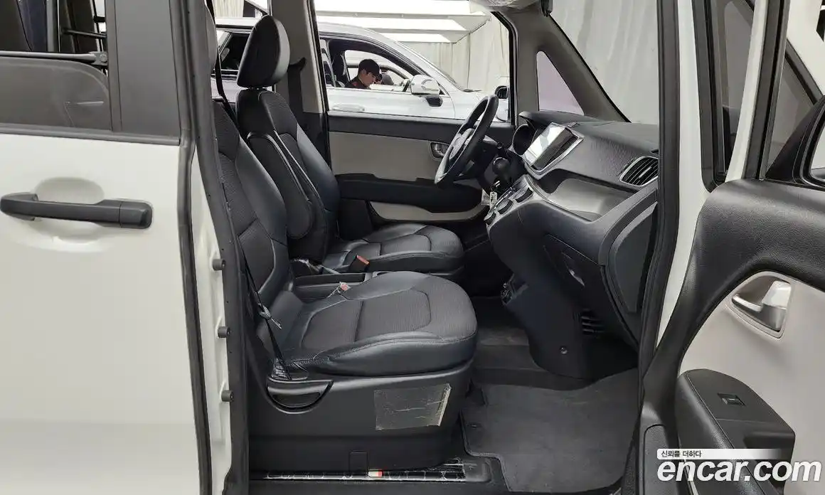 Kia Ray 2022 1.0 автомат (гидро), фото 11