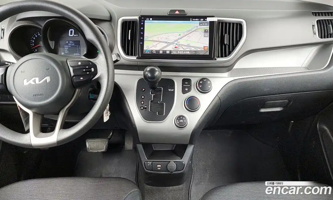 Kia Ray 2022 1.0 автомат (гидро), фото 14