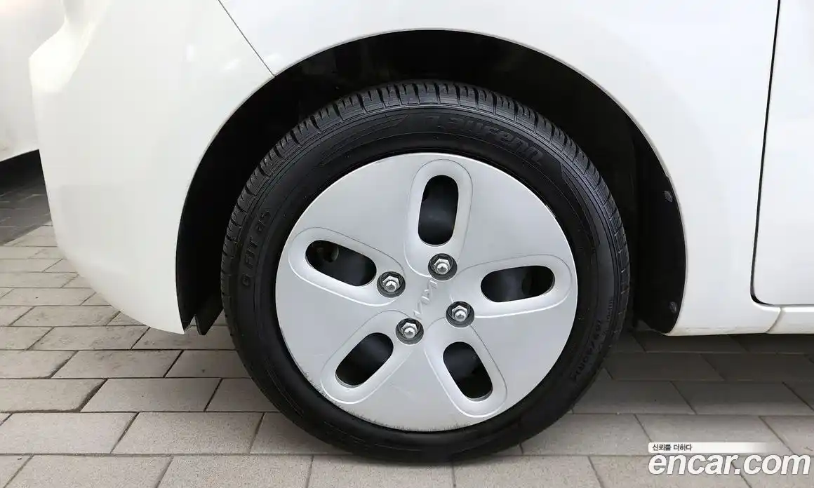 Kia Ray 2022 1.0 автомат (гидро), фото 5