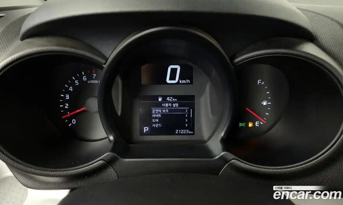 Kia Ray 2022 1.0 автомат (гидро), фото 8
