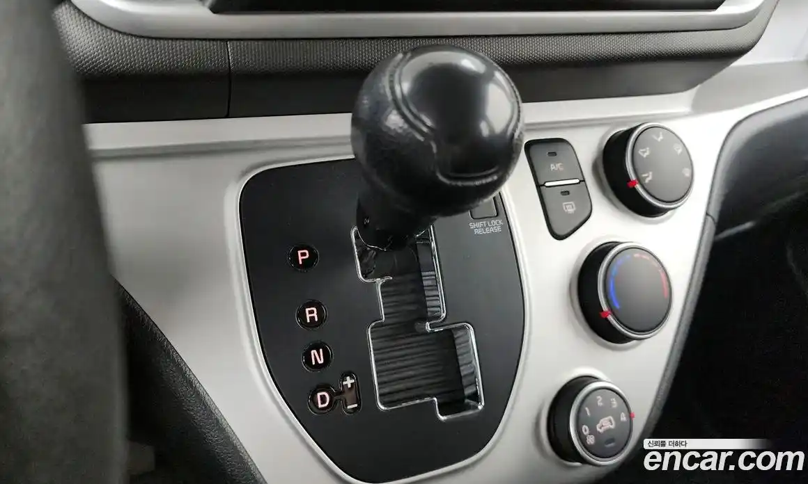 Kia Ray 2022 1.0 автомат (гидро), фото 9