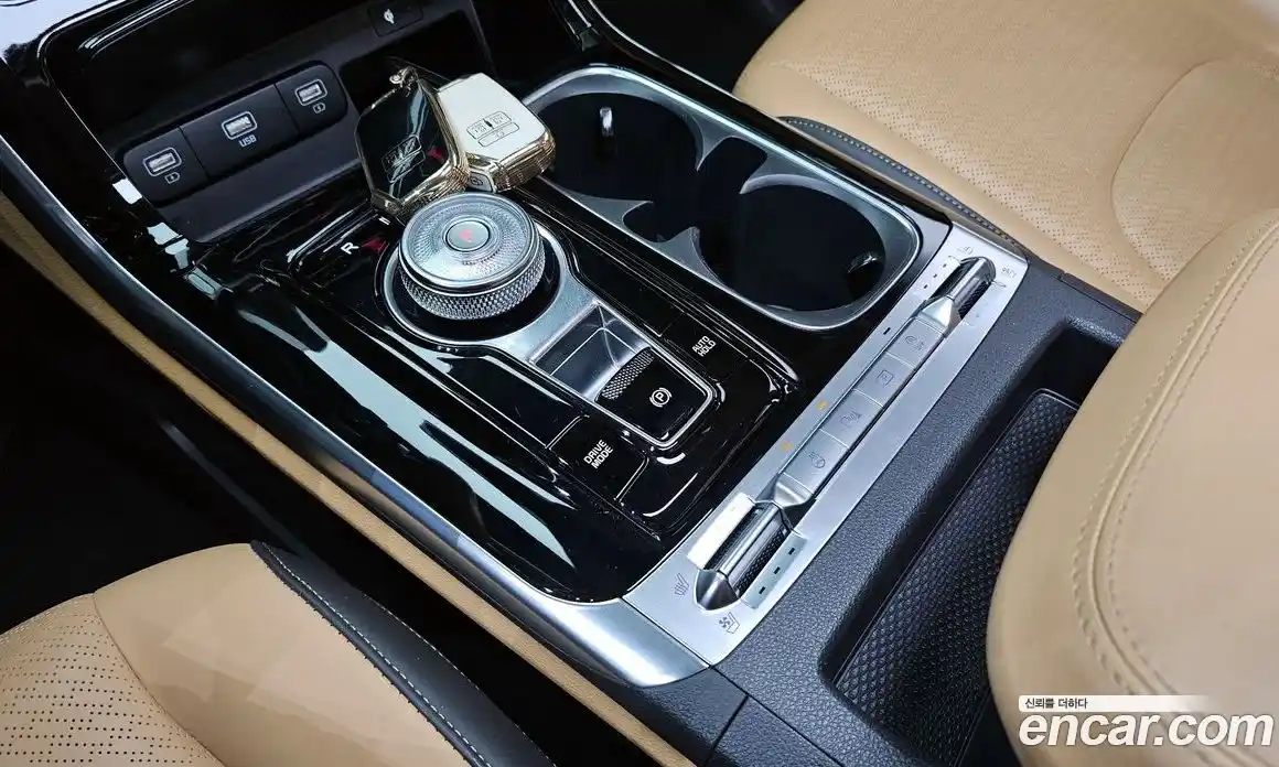 Kia Carnival 2021 2.2 автомат (гидро), фото 12