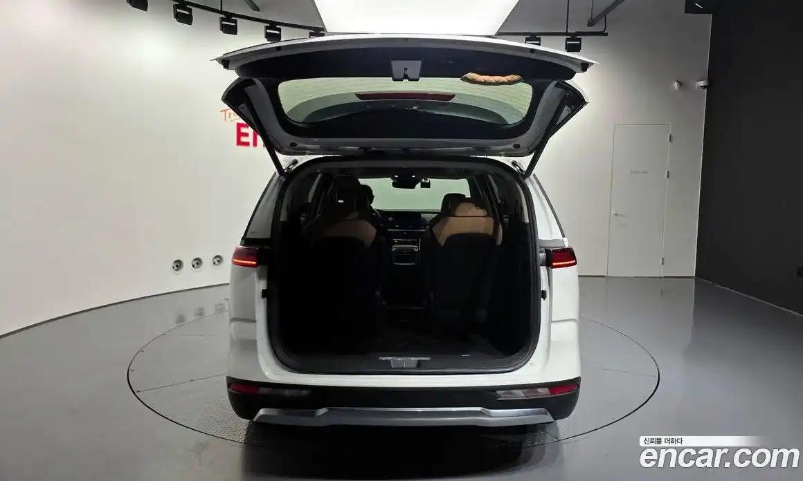 Kia Carnival 2021 2.2 автомат (гидро), фото 36